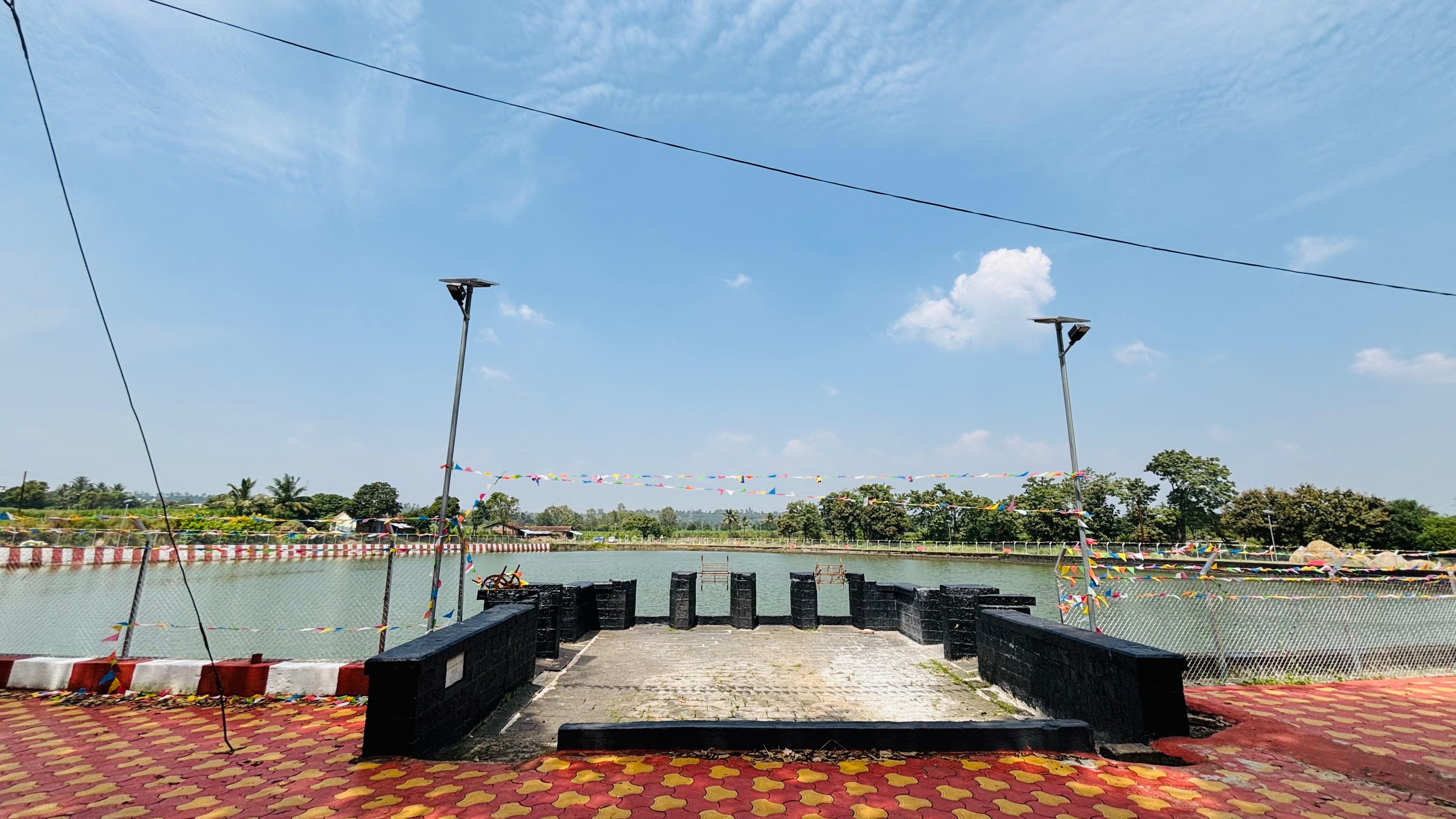 उत्तूर तलाव